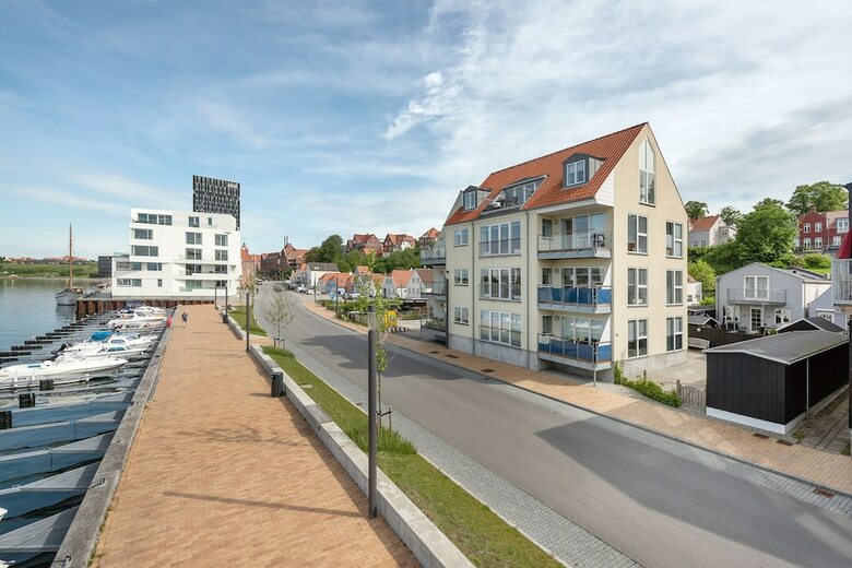 Luxury City Harbour Apartment 2 Bedroom