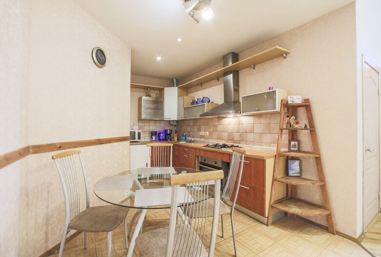 Apartment On Marata 35