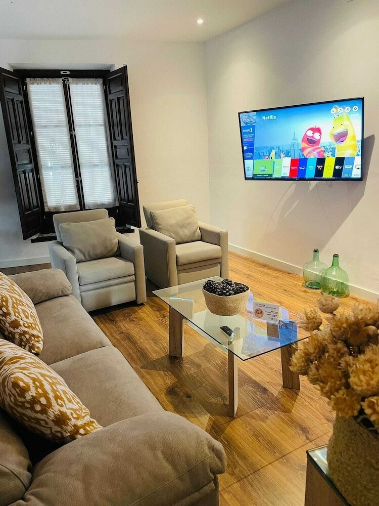 Hotel Qb Almagro Centro
