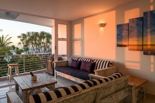 Apartamentos Chakas Cove