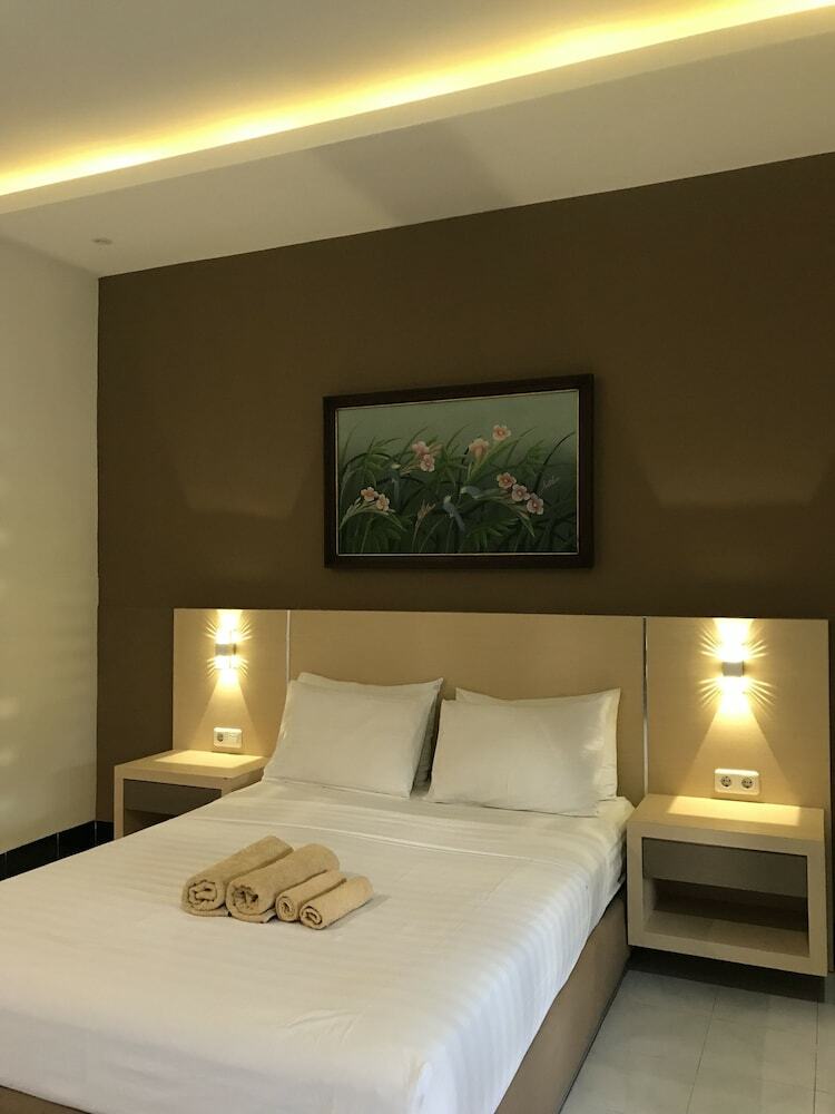 Bed & Breakfast Trawangan Cottages