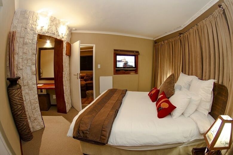 The Roundhouse - Self Catering