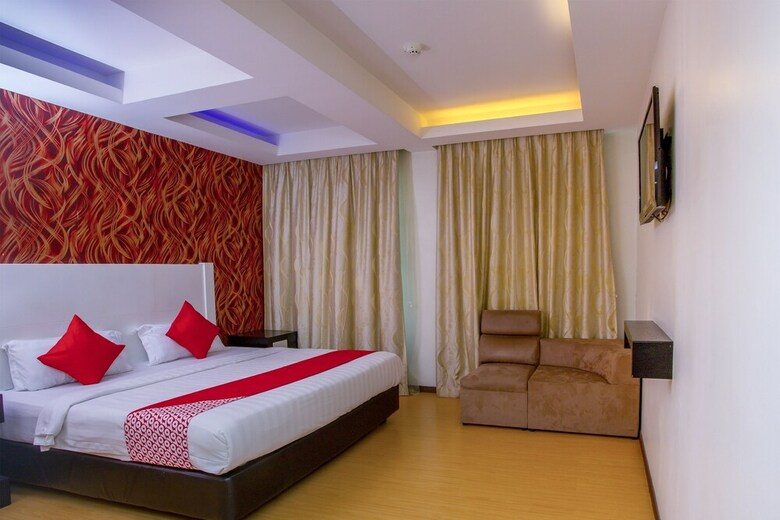 Oyo 44037 King Park Hotel