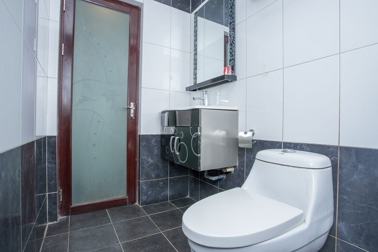 Oyo 44037 King Park Hotel