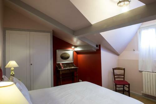 Hostal Maison De M�zos