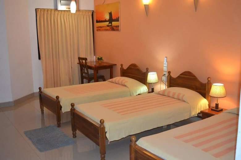 Hotel Wood Side Tour Inn