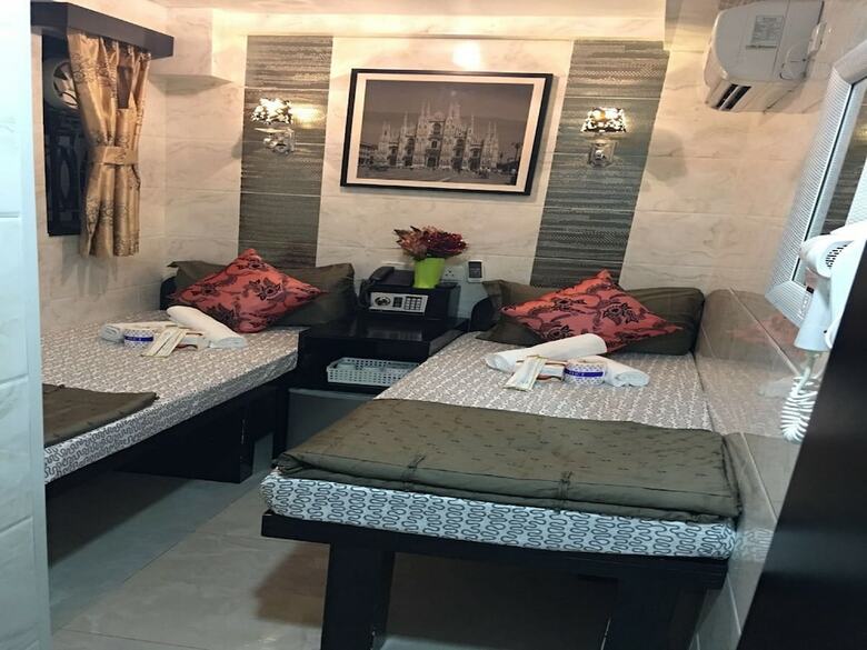 Rich Hotel