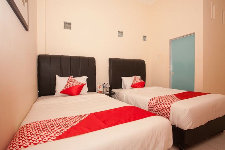 Hostal Oyo 1031 Zk Home Stay