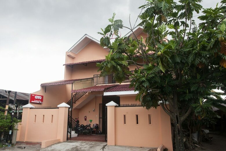 Hostal Oyo 1031 Zk Home Stay