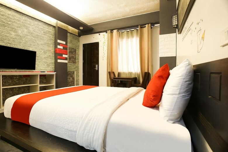 Oyo 217 T-ara Hotel