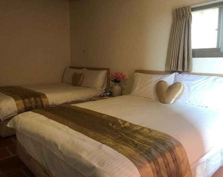 Hotel Rong Shu Xia B&B
