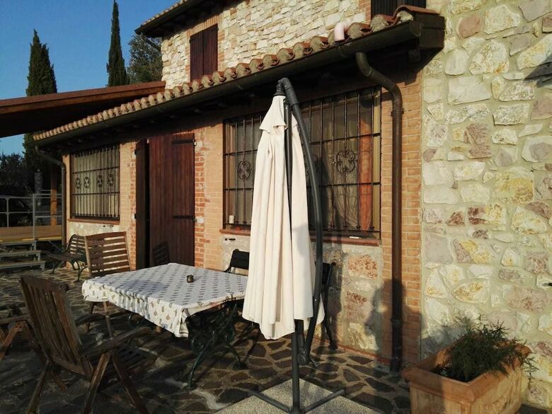 Agroturismo Bed And Breakfast Casale Roshlee