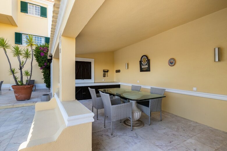 Hotel Estoril Luxury Suites & Spa