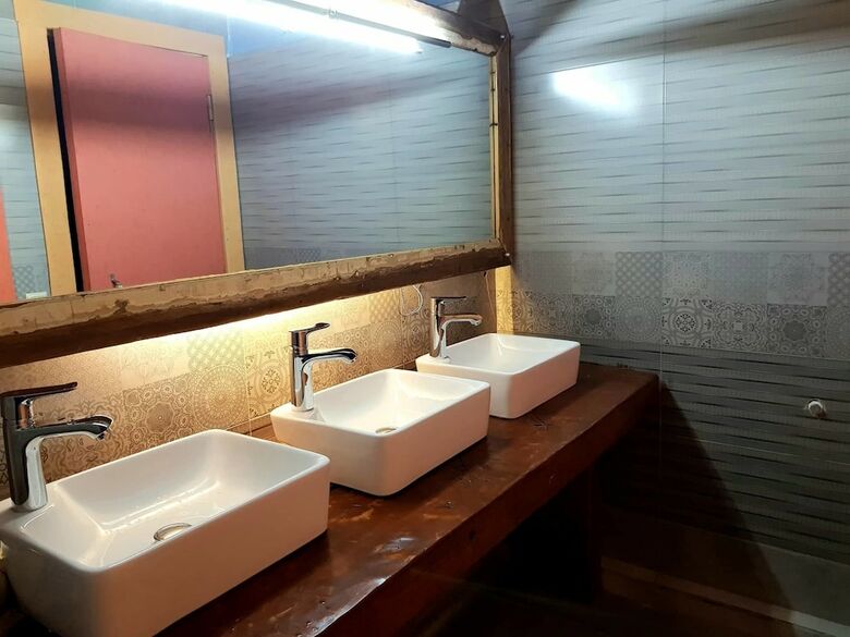 Hostal The Bridge Hostel Tbilisi