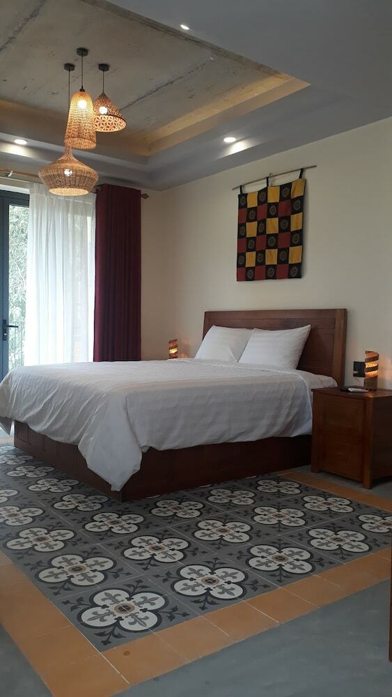 Hotel Pink Tulip Hoi An