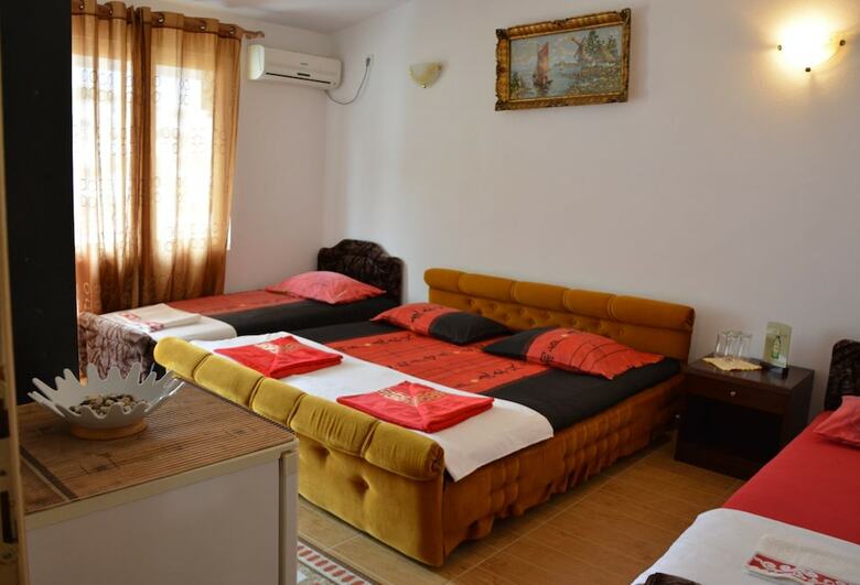 Hotel Guest House Vera