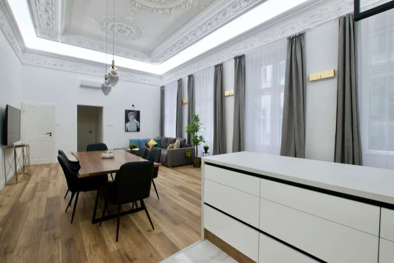 Luxury Apartment By Hi5 - K�lm�n Imre Suite