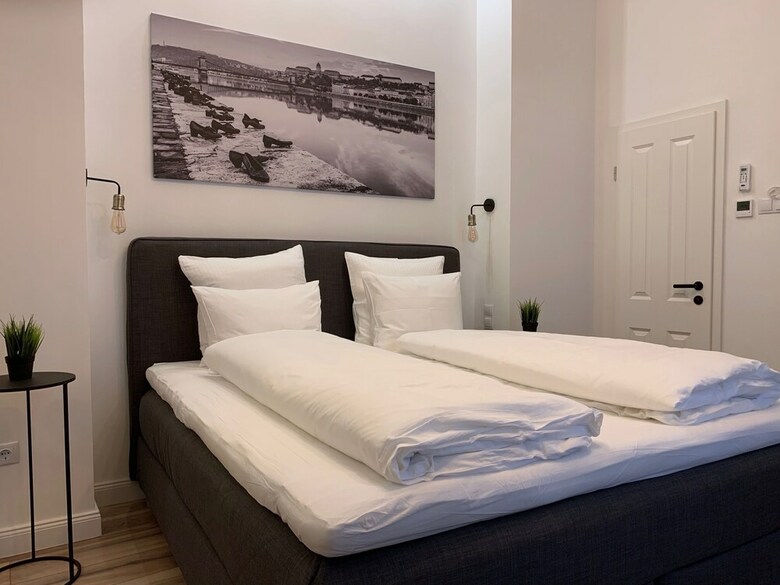 Luxury Apartment By Hi5 - K�lm�n Imre Suite