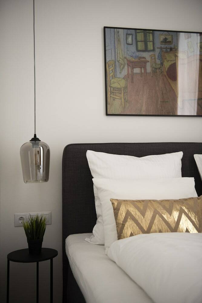 Luxury Apartment By Hi5 - K�lm�n Imre Suite