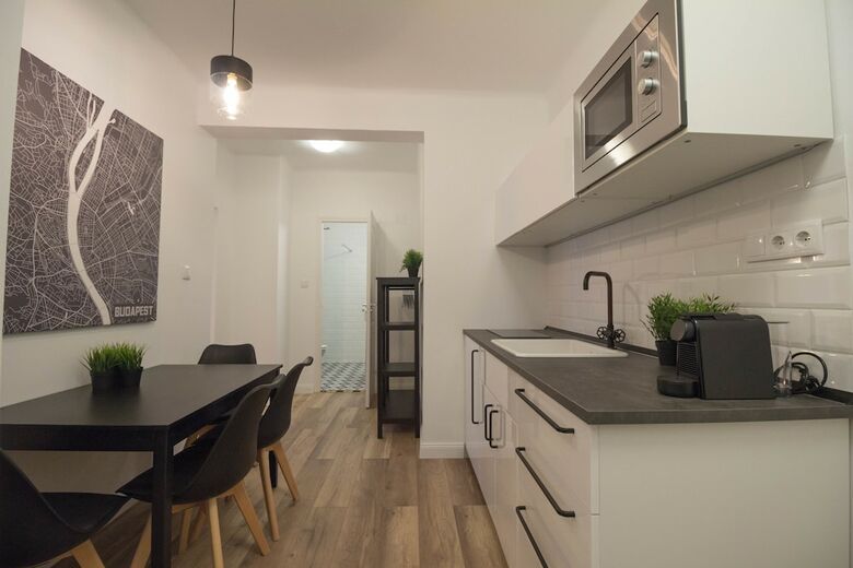 Standard Apartment By Hi5 - Mad�ch