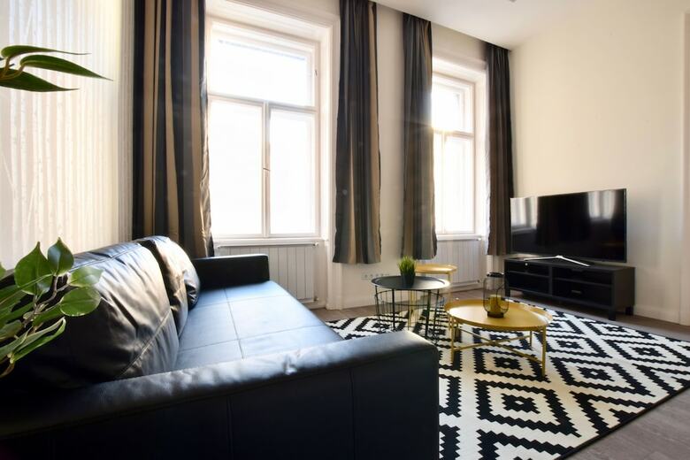Standard Apartment By Hi5 - Dessewffy