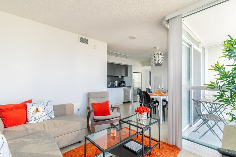 Simply Comfort Stunning Downtown Condos