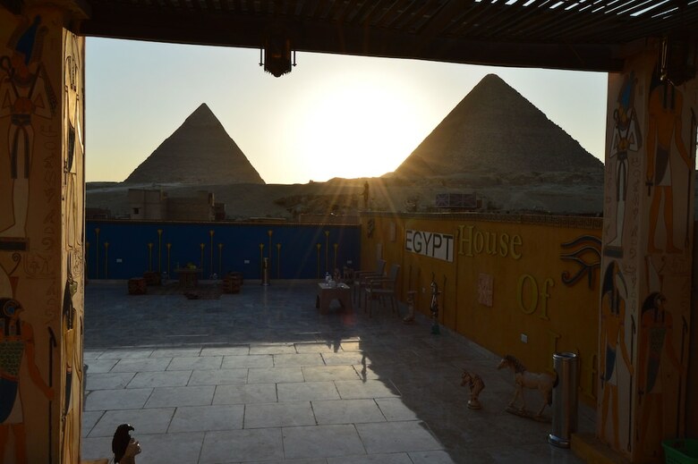 Bed & Breakfast Comfort Pyramids Inn