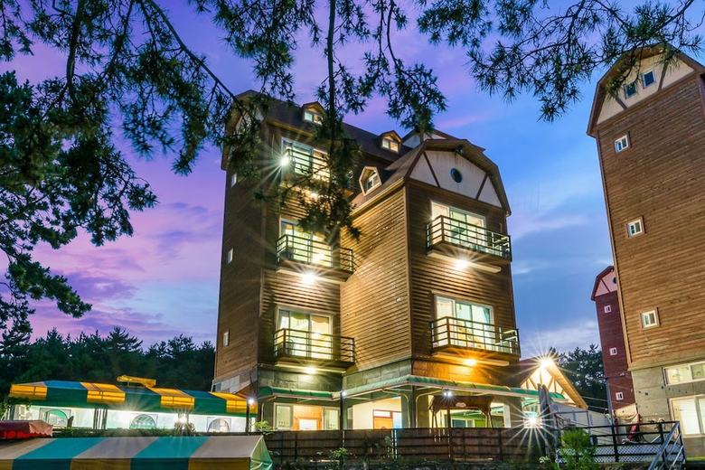 Tongyeong Iris Pension