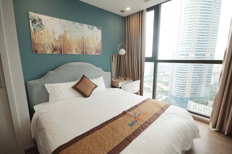 Bayhomes Skylake Serviced Apartment