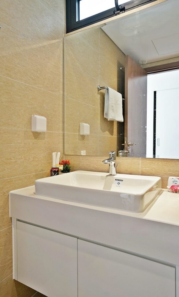 Bayhomes Skylake Serviced Apartment