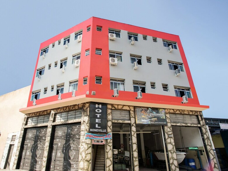 Oyo Hotel Boneville