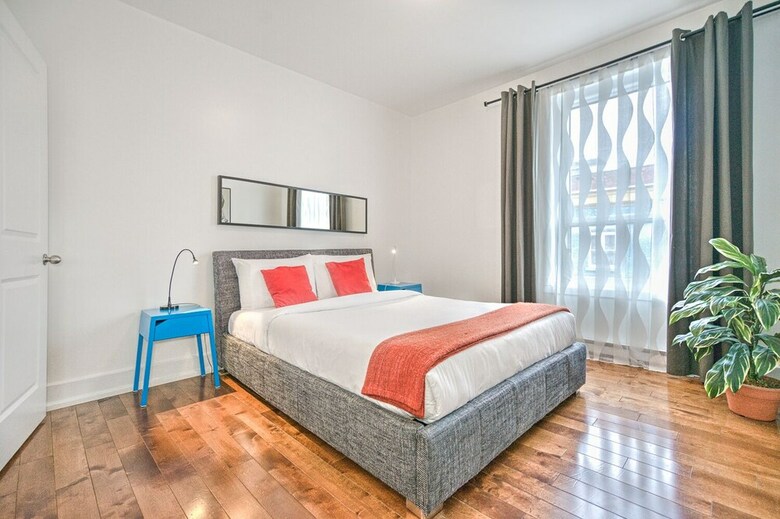 The Ch3 Plateau Big 4 Bedroom Flat Liv Mtl