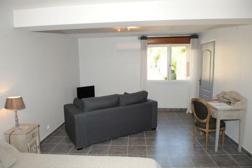 Hostal Aux Berges Du Canal