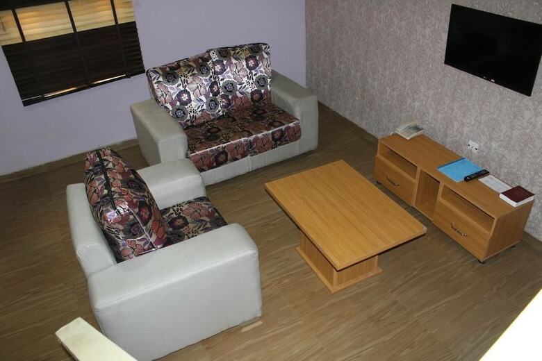 Aparthotel Ayoluyem Hotel