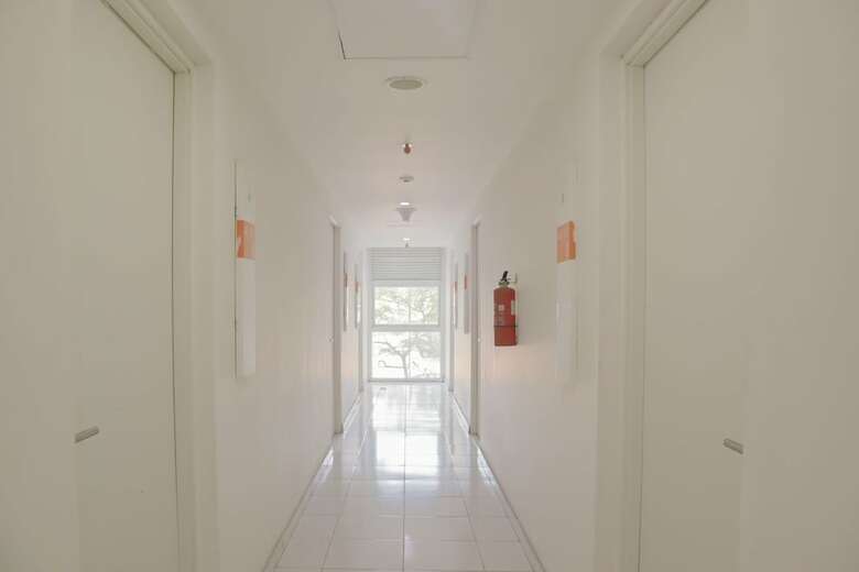 Hotel Oyo 1242 Aeropolis Apartment
