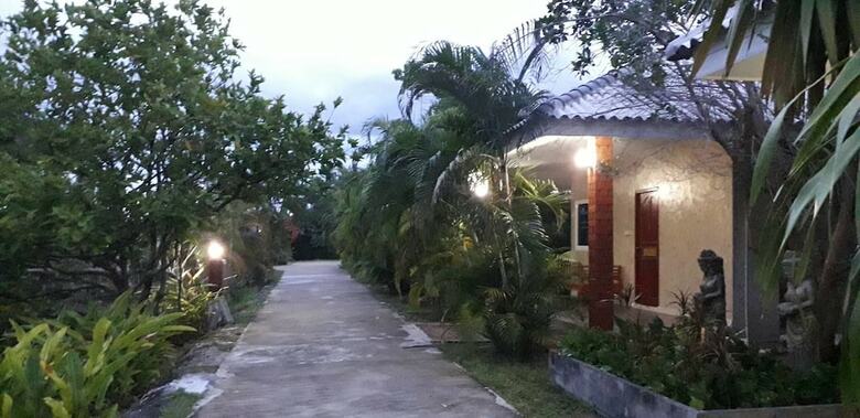 Hotel Paradise Resort Lamphun