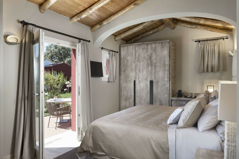 Hotel Li Neuli Country Club