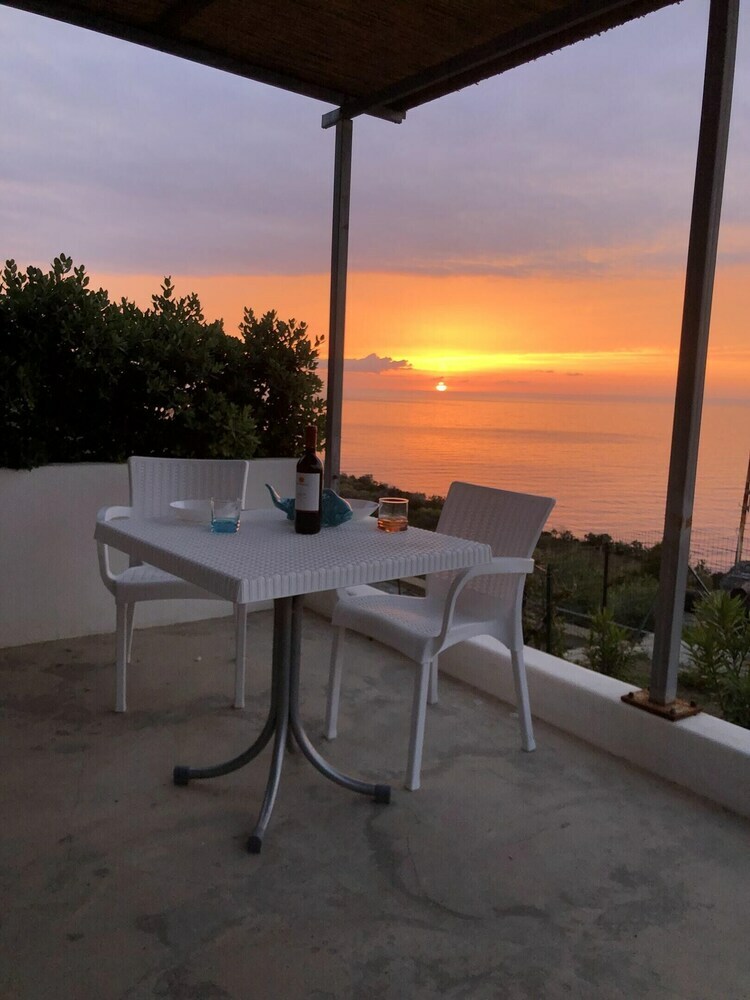 Apartamento Studio In Malfa