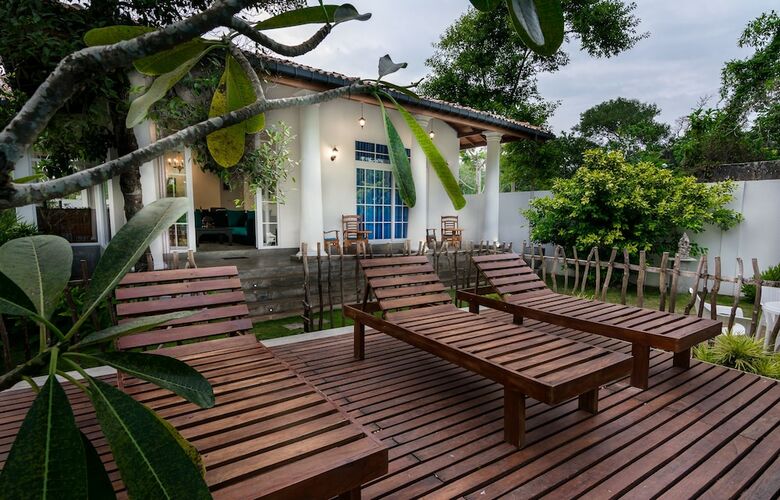 Hotel Pearl Villa Welhengoda