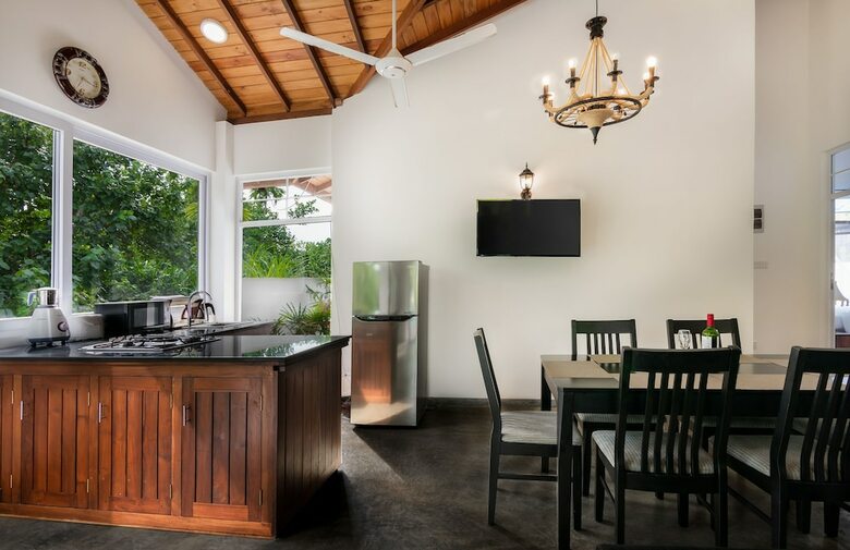 Hotel Pearl Villa Welhengoda