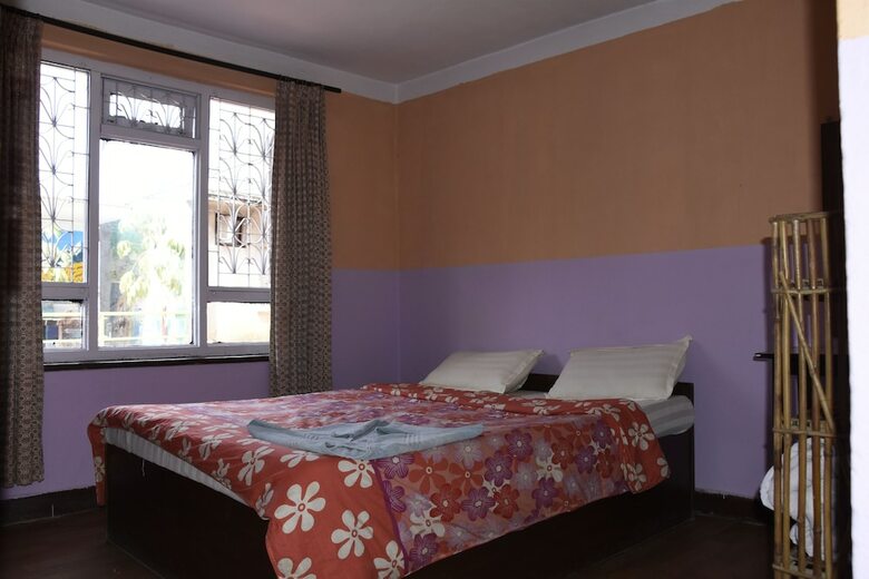 Bed & Breakfast Beehive Hostel
