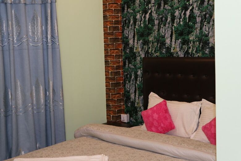 Hotel Happy Home