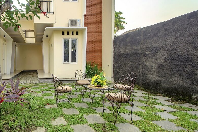 Hostal Oyo 1195 The Doctor's Guest House Syariah