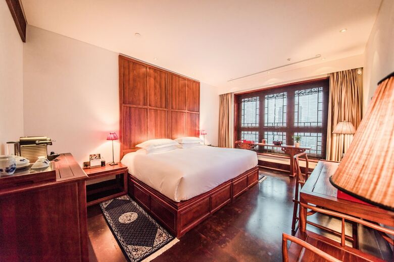 Zeyun Hotel