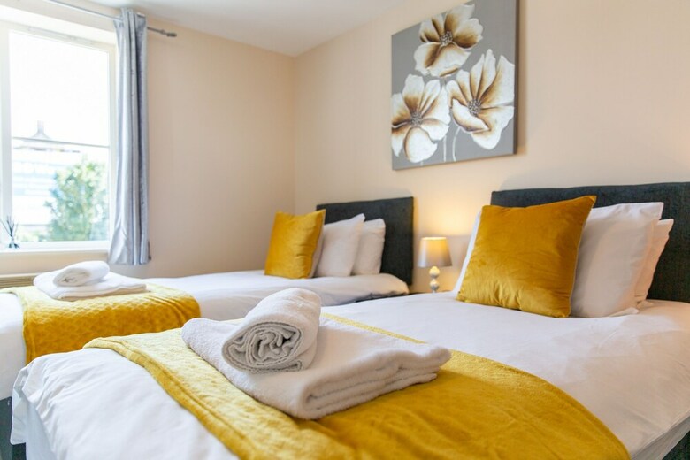 Velvet 2-bed Apartment Stewart Place - Ware