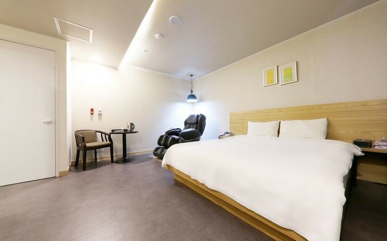 Aparthotel A7 Hotel