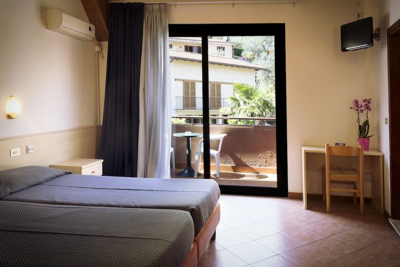 Hotel Saturno