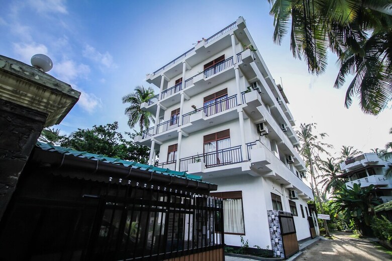 Oyo 295 Sea View Hotel 02
