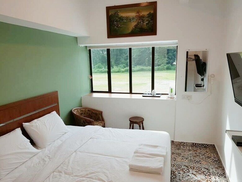 Hotel Pearl Inn