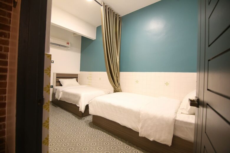 Hotel Pearl Inn
